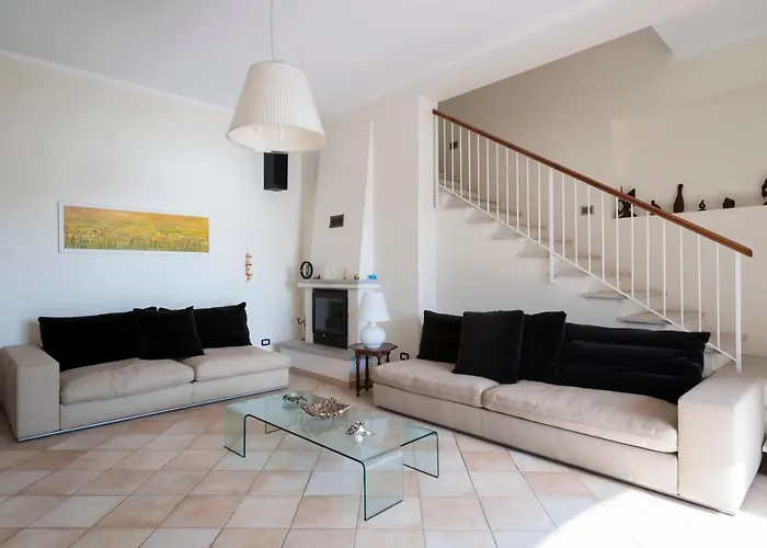 Asteria - Goelba 마리나디캄포